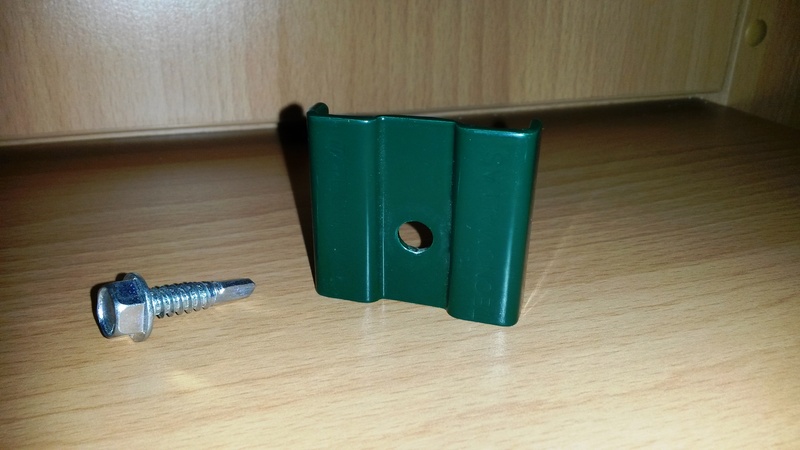 Attacco 3D su palo quadrato - zinco+vernice
